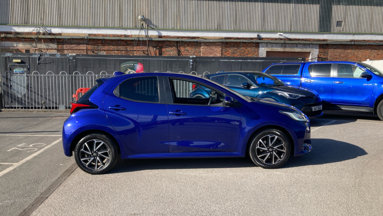 Toyota Yaris 1.5 Hybrid Design 5dr CVT Hybrid Hatchback